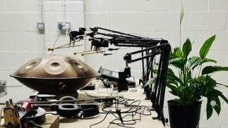 Bionic robot arm lets plants play musical instruments