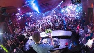 DJ Mag Top100 Clubs | Poll Clubs 2014: Surrender/Encore Beach Club