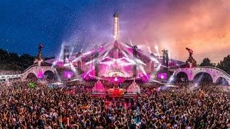 Full cost of going to Tomorrowland broken down in new video: Watch