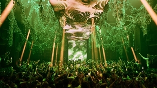 Black Coffee performing at Hï Ibiza’s opening party 2023 in a jungle-themed room