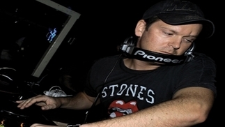DJ Mag Top100 DJs | Poll 2007: Ricky Stone