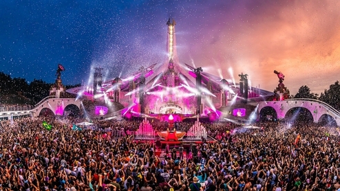 Full cost of going to Tomorrowland broken down in new video: Watch