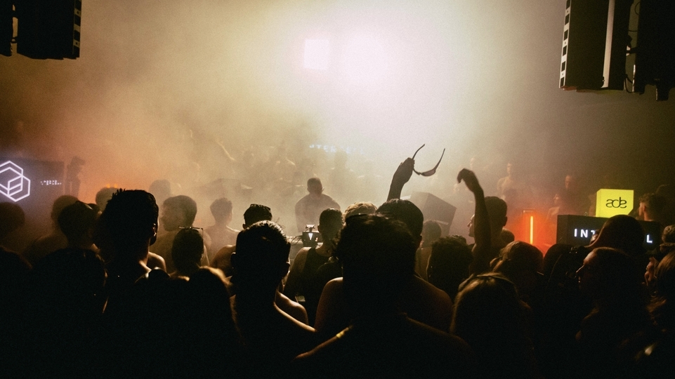 Photo of a crowd dancing at ADE