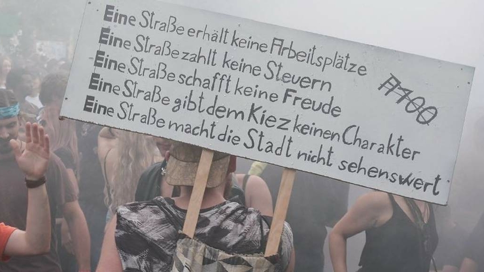 Thousands attend protest rave in Berlin against A100 motorway expansion